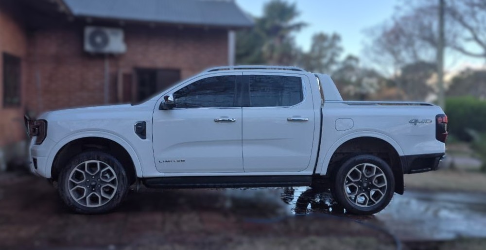 Ford RANGER PICK - UP D/C 3,0 Td V6 Lion Ltd + 4X4 10at 2023 — foto 3